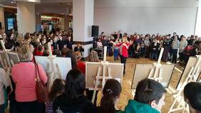 Pokaż zdjęcie: Uroczystość otwarcia wystawy „Gdy w sercu kwitnie muzyka" w Centrum Handlowym Avenida w Poznaniu