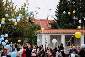 Pokaż zdjęcie: Wypuszczanie balonów w hołdzie św. Janowi Pawłowi II