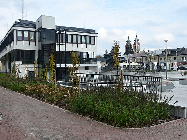 Pokaż zdjęcie: Urząd Miasta Biłgoraj przed remontem,fot.U.M.Biłgoraj