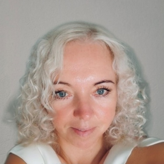 Fotografia ekspertki prowadzącej konsultacje 