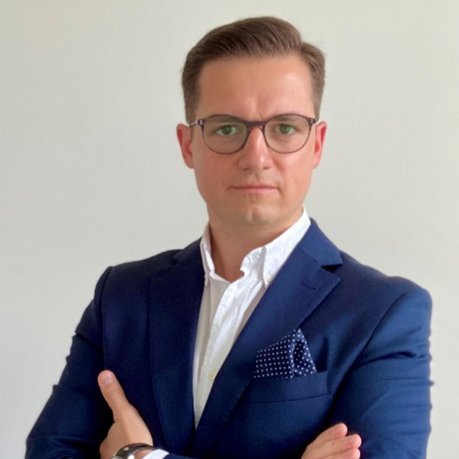 Fotografia eksperta prowadzącego konsultacje 