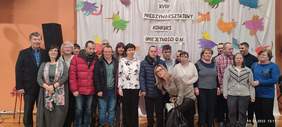 Uczestnicy konkursu na zdjęciu grupowym