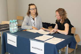 Pokaż zdjęcie: Punkt rejestracji uczestników