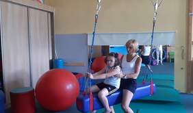 Pokaż zdjęcie: zajęcia rehabilitacyjne w placówce stowarzyszenia