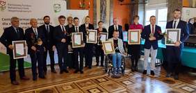 Pokaż zdjęcie: "Burzyciele Barier" zostali docenieni 