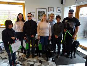 Pokaż zdjęcie: Przekazanie psów przewodników wyszkolonych przy wsparciu ze środków PFRON