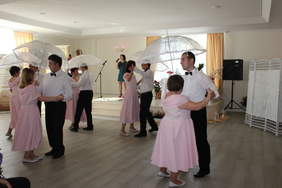 Pokaż zdjęcie: Występ artystyczny uczestników WTZ