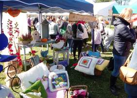 Pokaż zdjęcie: Kiermasz