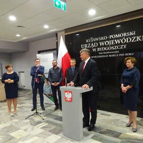 Pokaż zdjęcie: Rolę gospodarza spotkania pełnił Wicewojewoda Kujawsko-Pomorski p. Józef Ramlau