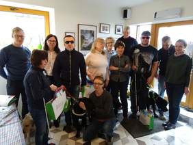 Pokaż zdjęcie: Przekazanie psów przewodników wyszkolonych przy wsparciu ze środków PFRON