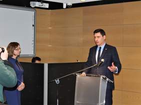 Pokaż zdjęcie: Wicemarszałek Województwa Lubelskiego Dariusz Stefaniuk wita zebranych gości