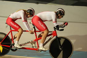 Pokaż zdjęcie: Zawodniczki bydgoskiej "Łuczniczki" - Karolina Rzepa i Edyta Jasińska