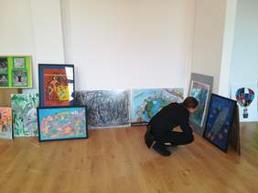 Pokaż zdjęcie: Ocena prac przez Komisję