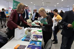 Pokaż zdjęcie: Stoisko wystawiennicze Oddziału Lubelskiego PFRON