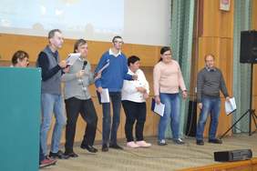 Pokaż zdjęcie: Występ podopiecznych Środowiskowego Domu Samopomocy „Wyspa” w Olsztynie