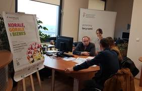 Pokaż zdjęcie: Konsultacje w ramach Światowego Tygodnia Przedsiębiorczości