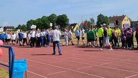 Pokaż zdjęcie: Przedstawienie reprezentantów placówek biorących udział w olimpiadzie