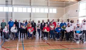 Pokaż zdjęcie: na zdjęciu: uczestnicy  biorący udział w zawodach