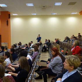 Pokaż zdjęcie: Wśród słuchaczy znaleźli się kierownicy regionalnych WTZ oraz przedstawiciele organizacji pozarządowych