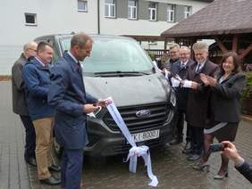 Pokaż zdjęcie: Nowy bus dla ŚDS w Piekoszowie