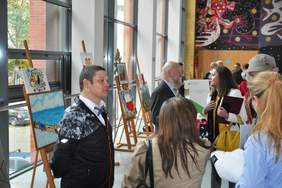 Pokaż zdjęcie: Wystawa prac XV edycji Konkursu Plastycznego w Collegium Da Vinci w Poznaniu