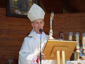 Pokaż zdjęcie: Ksiądz Biskup Stanisław Salaterski