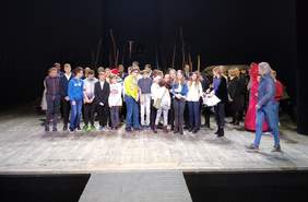 Pokaż zdjęcie: Wręczenie mikołajkowych upominków dzieciom i młodzieży