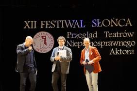 Pokaż zdjęcie: Jury festiwalu