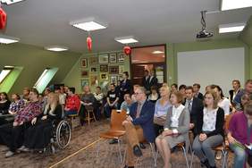 Pokaż zdjęcie: Zebrani goście