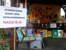 Wystawa prac podopiecznych stowarzyszenia Nadzieja