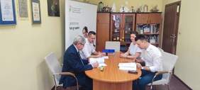 Pokaż zdjęcie: Podpisywanie umów o zaliczkowe dofinansowanie projektów w ramach „Programu wyrównywania różnic między regionami III”