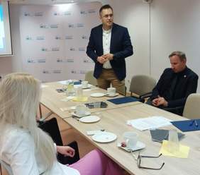 Pokaż zdjęcie: Wystąpienie przedstawiciela Powiatu Łódzkiego Wschodniego