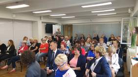 Pokaż zdjęcie: przedstawiciele organizacji pozarządowych oraz innych instytucji wspierających działania na rzecz osób niepełnosprawnych