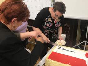 Pokaż zdjęcie: Tort przygotowany specjalnie na uroczyste obchody