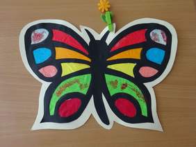 Laurka motyl otrzymana przez Oddział Podkarpacki PFRON od uczniów z miejscowości Orły