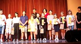 Laureaci konkursu plastycznego "Moja Ojczyzna"