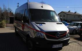 Pokaż zdjęcie: nowy autobus dla podopiecznych Śrdowiskowego Domu Samopomocy w Ksawerowie