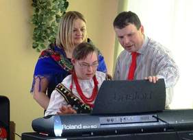 Pokaż zdjęcie: Występy artystyczne uczestników ŚDS