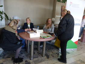 Pokaż zdjęcie:  Punkt informacyjny w Oddziale ZUS w Rybniku