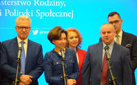 Pokaż zdjęcie: Wystąpienie minister Marleny Maląg