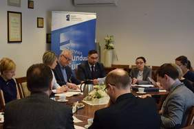 Pokaż zdjęcie: Debata w powiecie nowotomyskim z udziałem ekspertów PFRON