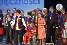 Pokaż zdjęcie: Uroczysty Jubileusz 10 - lecia Teatrzyku Integracyjnego