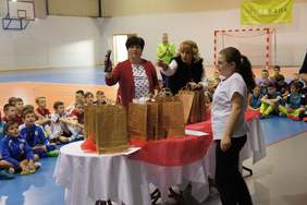 Pokaż zdjęcie: nagrody i dyplomy 