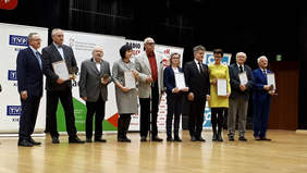 Pokaż zdjęcie: nagrodzeni w Konkursie Świętokrzyscy Burzyciele Barier 