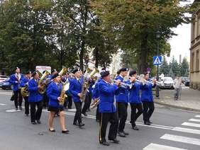 Wspólny przemarsz w kierunku stadionu „Podhalańczyk”