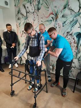 Pokaż zdjęcie: Egzoszkielet 