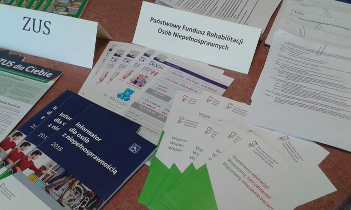 Pokaż zdjęcie: Punkt informacyjny