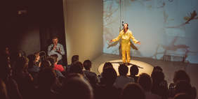 Pokaż zdjęcie: Spektakl Wanda z tłumaczeniem na język migowy