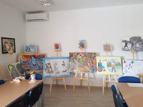 Pokaż zdjęcie: Fotografia przesłanych prac na konkurs "Sztuka Osób Niepełnosprawnych" w 2020 r.