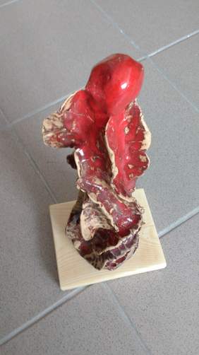 Miejsce 1 w kategorii Rzeźba kameralna i płaskorzeźba - "Polska w rozkwicie", Tadeusz Młynarczyk, WTZ w Kamieniu Wielkim